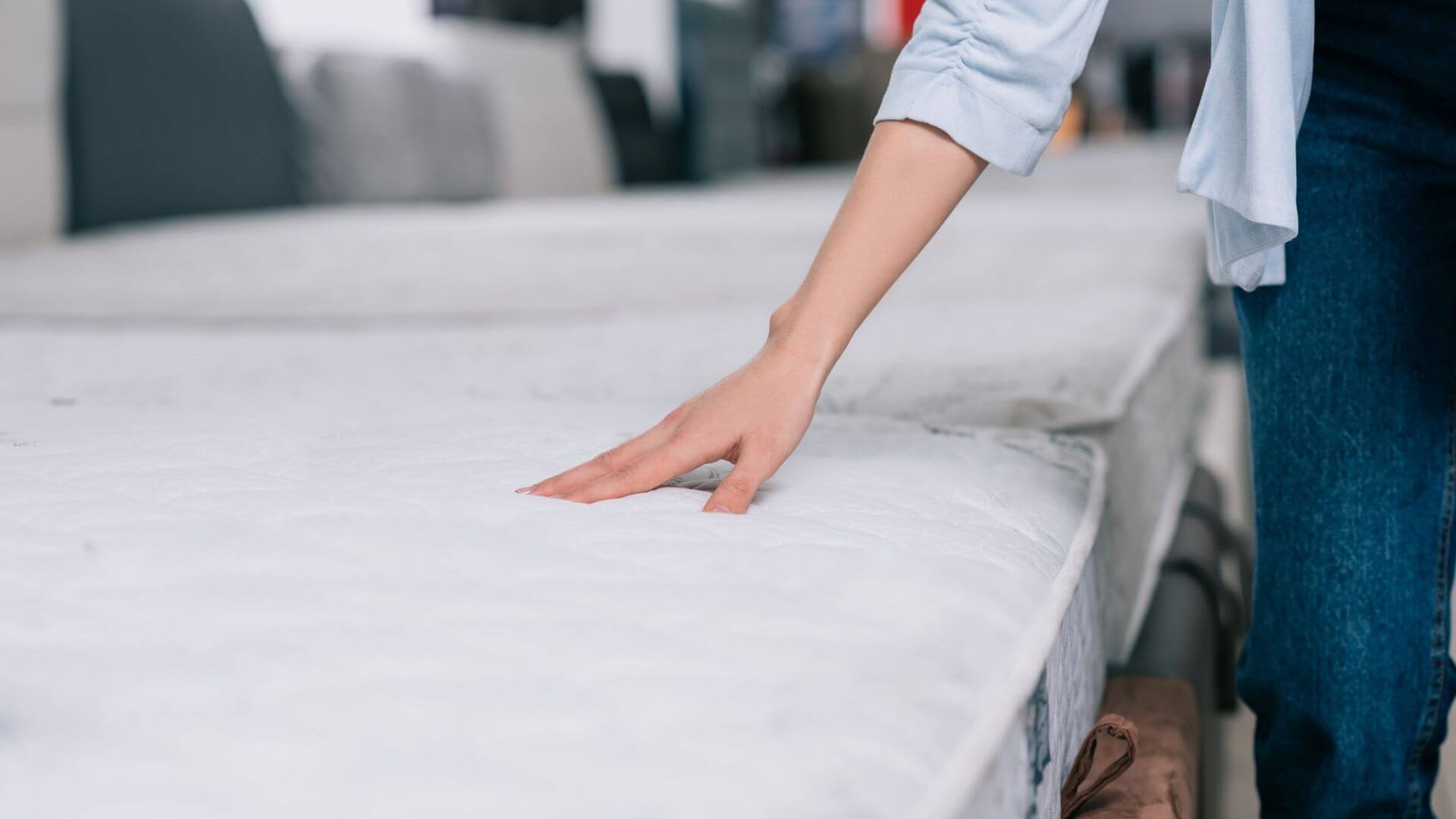 Comment choisir entre un matelas en mousse ou un matelas à ressorts ?