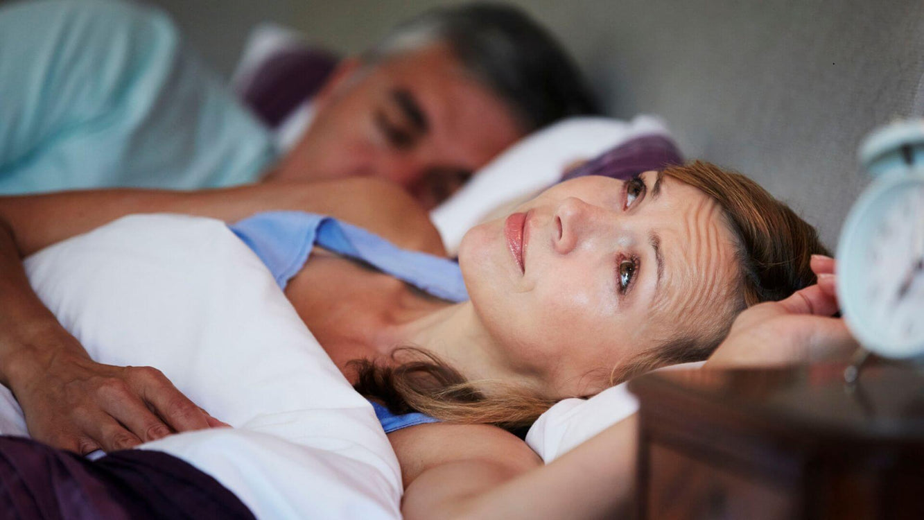 Réveils nocturnes : comment les éviter et renforcer votre sommeil | Mon oreiller et moi